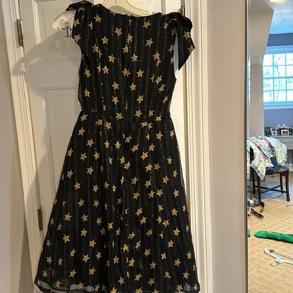 Sparkle and Shine in the adorable dress! - Picture 6 of 14